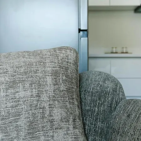 Ama's 2 - Parking, Sea View & Kitchen