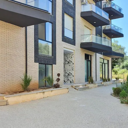 Ama's 2 - Parking, Sea View & Kitchen Apartment Himare