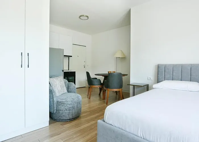 Ama's 2 - Parking, Sea View & Kitchen * Himarë