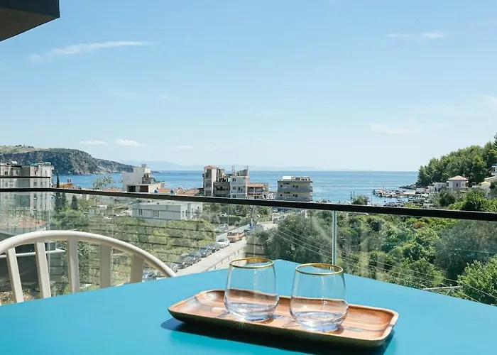 Ama's 2 - Parking, Sea View & Kitchen